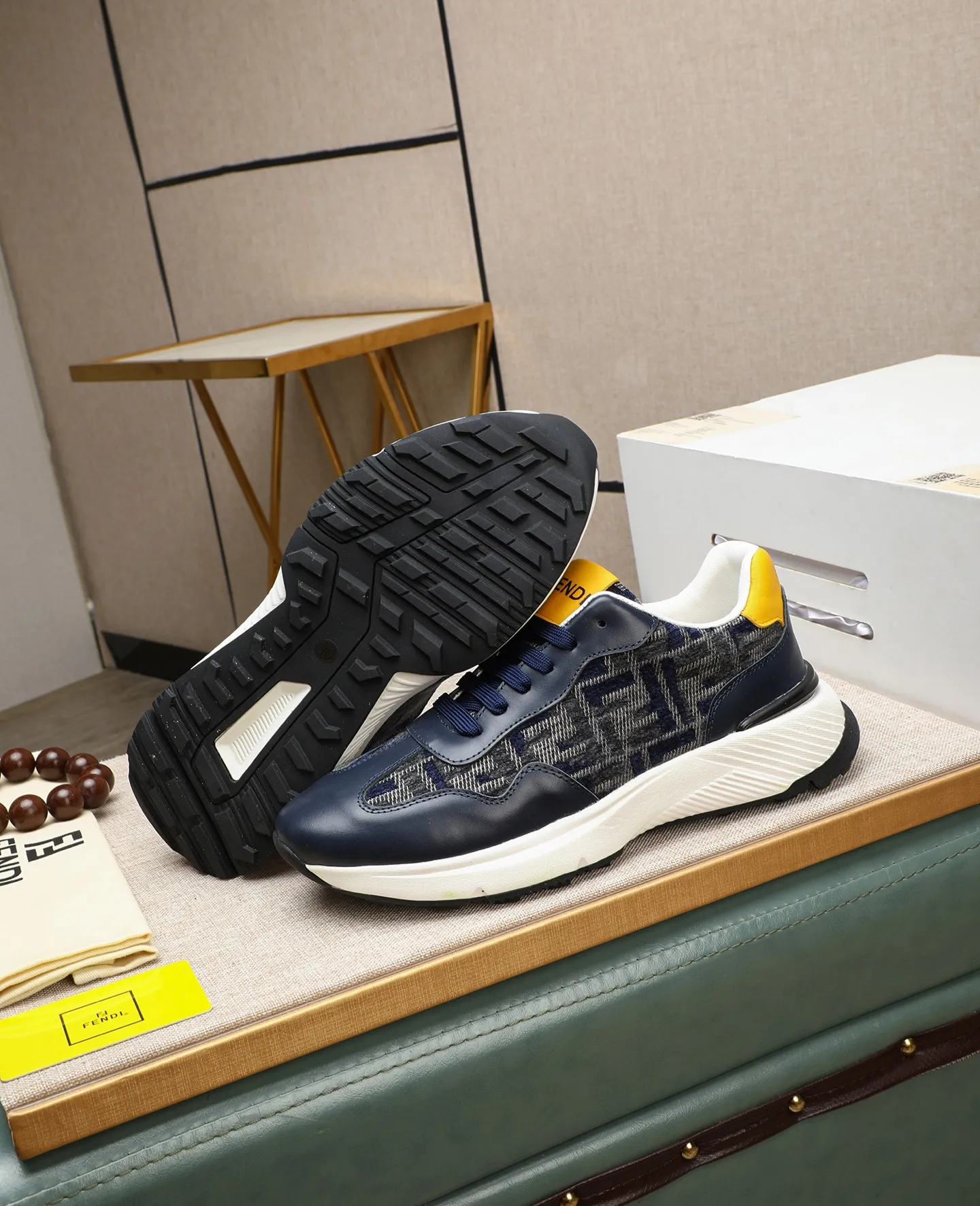 Men's shoes 💰460🕷🕷[FENDI] Fendi fashionable casual men's shoes 🇨🇳Original official website 1:1 model opening, new models are available first 💯Not high-profile but avant-garde, simple About low-key and fashionable, super versatile style 🌿 Made of original cowhide ➕ Pigskin lining 🎋 The version is comfortable on the feet, so rigorous for any small place, and the workmanship is first-class 🍍38-44 Large quantities in stock